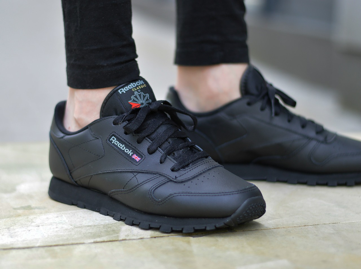 Actively Messenger Centimeter Sneakerhouse - Adidas, New Balance, Nike trainers for Men and Women > Reebok  Classic Leather 50149