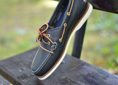 timberland classic boat