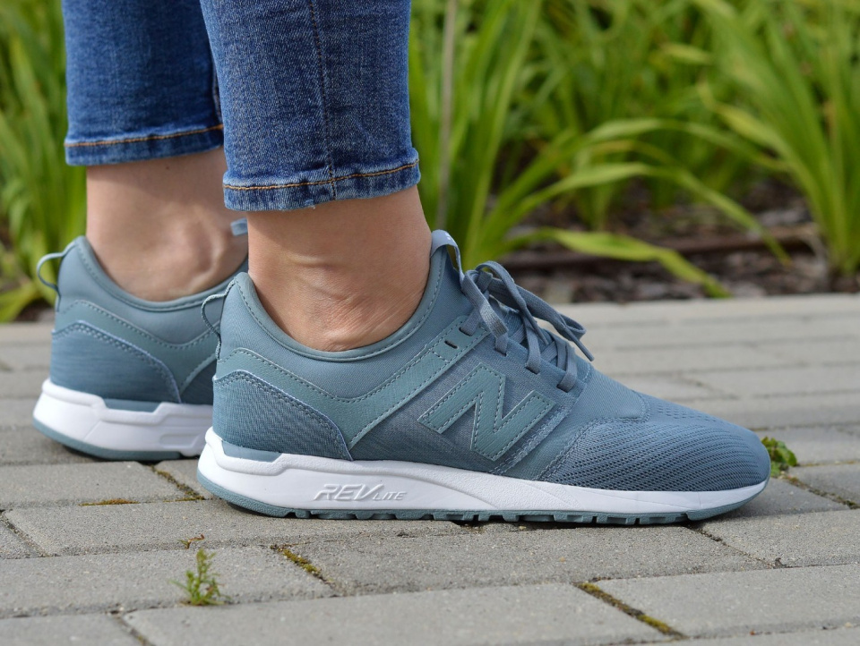 New Balance WRL247SQ New Balance WRL247SQ
