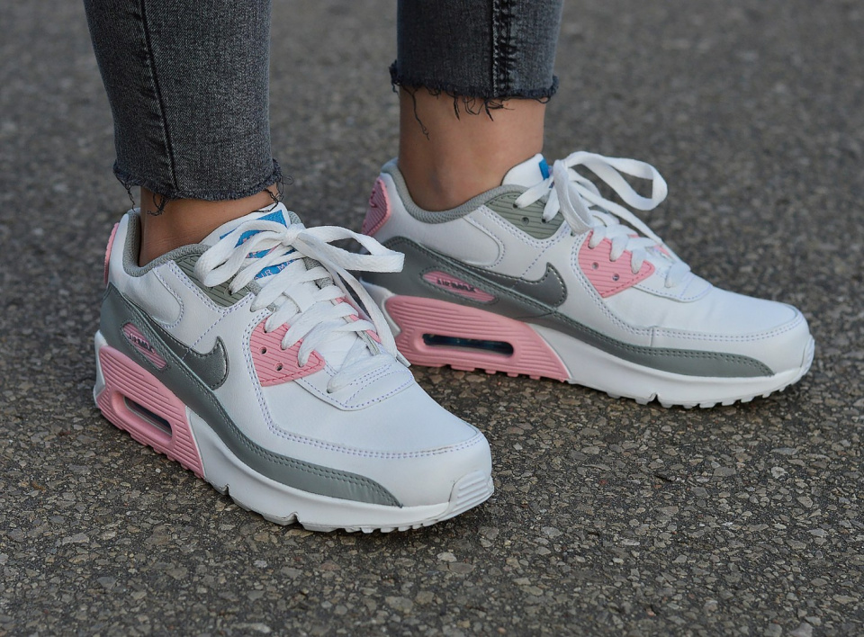 Nike Air Max 90 LTR GS CD6864-004 Nike Air Max 90 LTR GS CD6864-004