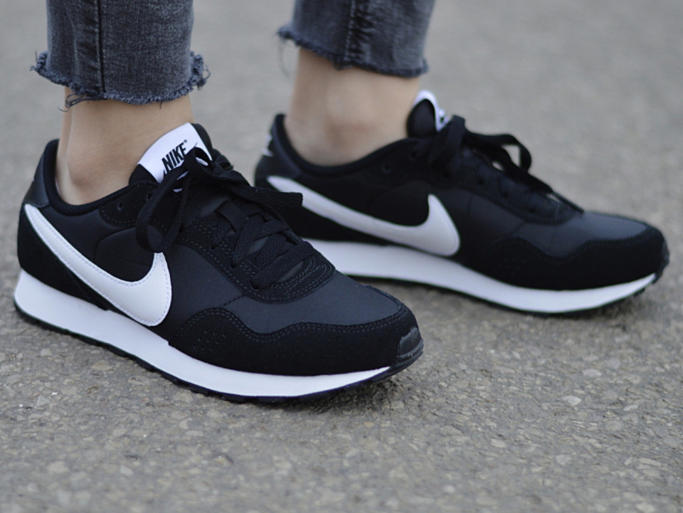 Nike MD Valiant GS CN8558-002 Nike MD Valiant GS CN8558-002