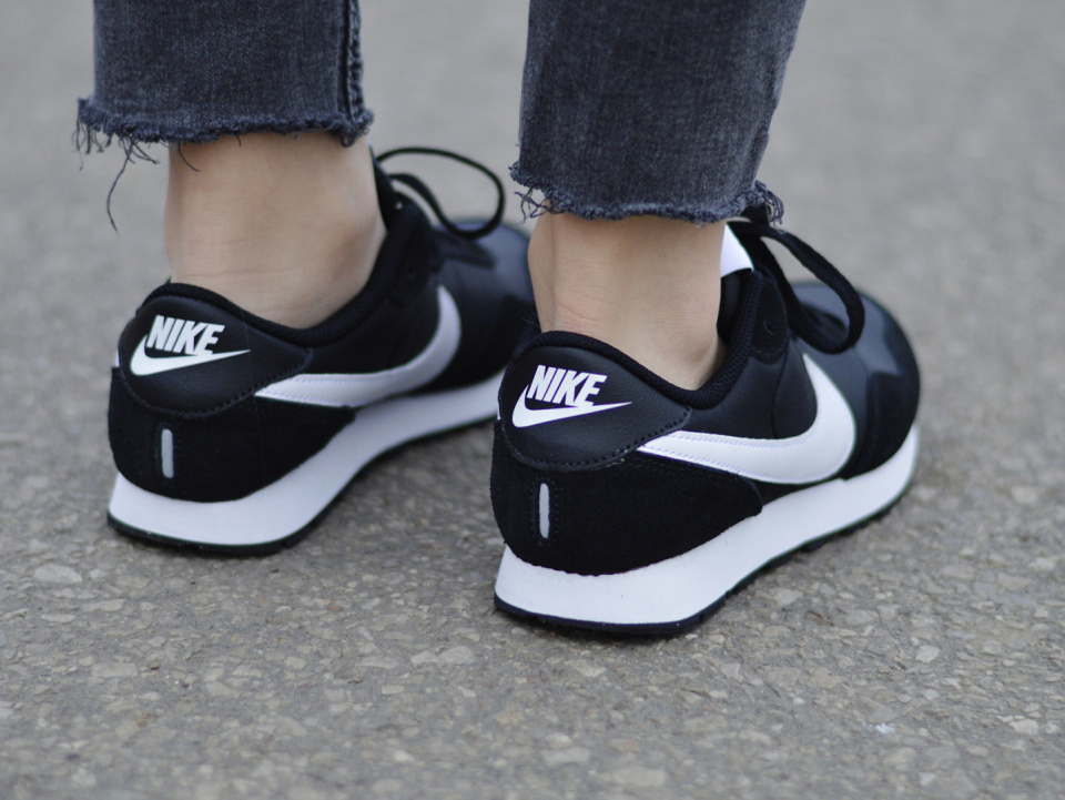 Nike MD Valiant GS CN8558-002 Nike MD Valiant GS CN8558-002