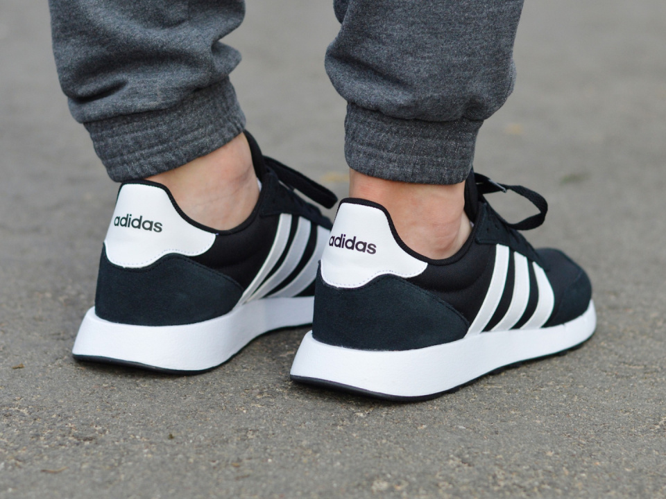 Adidas Run 60s FZ0961 Adidas Run 60s FZ0961