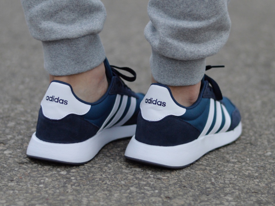 Adidas Run 60s FZ0962 Adidas Run 60s FZ0962