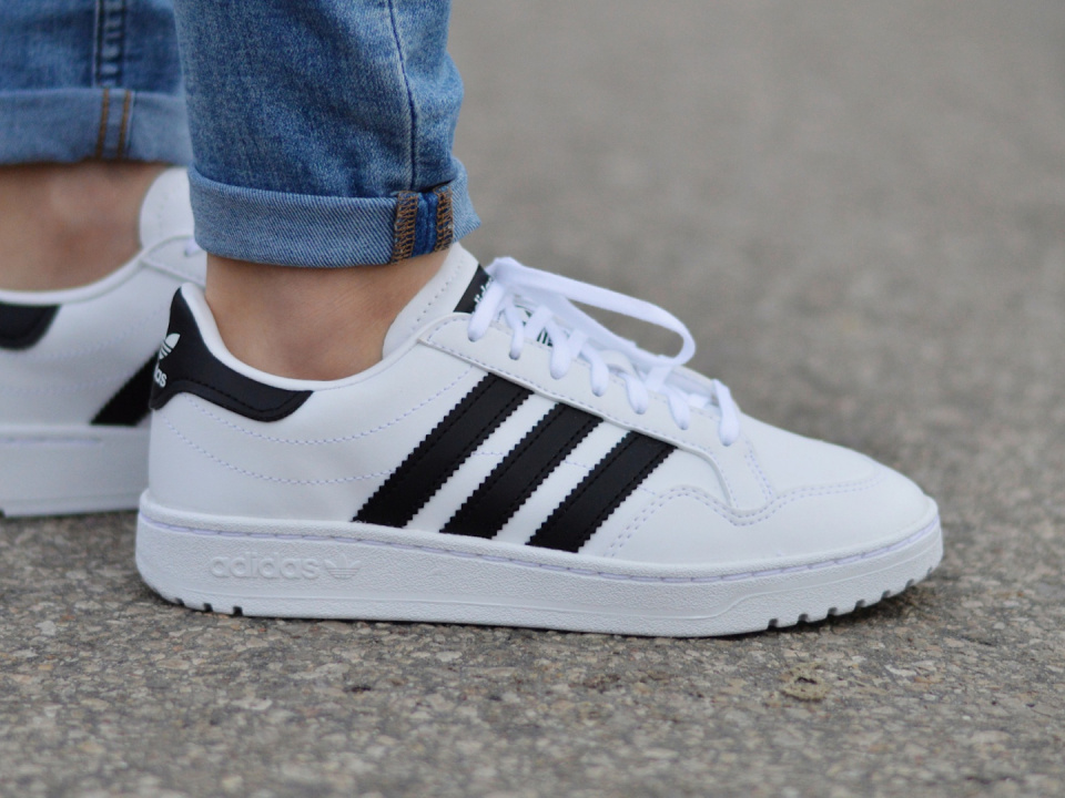 Adidas Team Court J EF6815 Adidas Team Court J EF6815